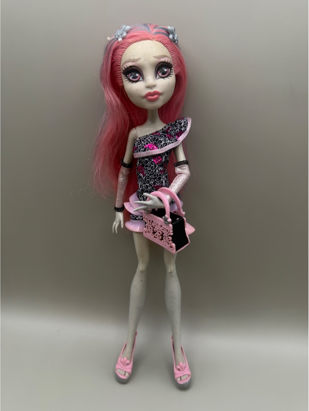 Monster High Rochelle Goyle Ghouls Night Out Fashion Doll